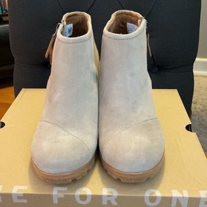 TOMS Avery Wedge Bootie